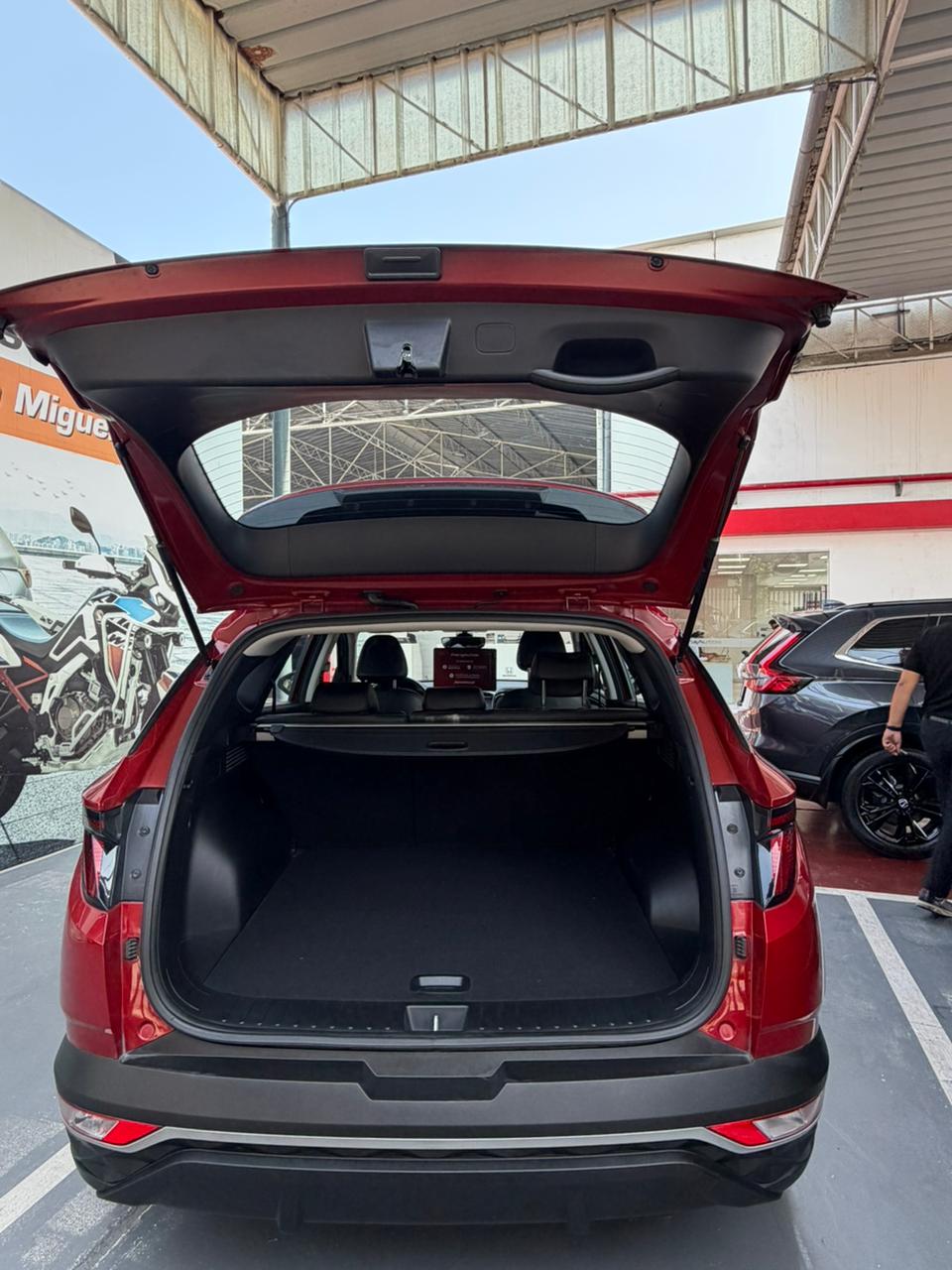 HYUNDAI TUCSON CHC_16